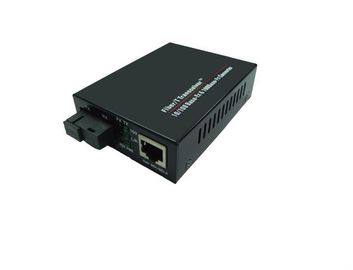 Черный конвертер средств массовой информации локальных сетей оптического волокна СК цвета РДЖ-45 применяется к сети с модулированной передачей кампуса